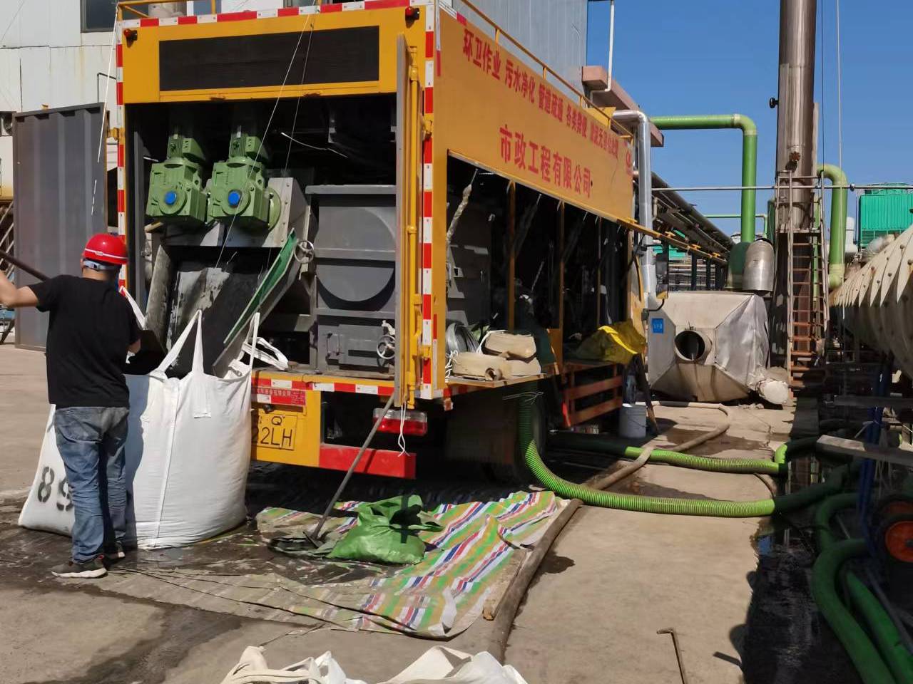 固始淤泥压干处理